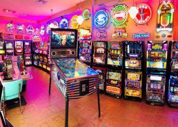 VP-01 Virtual Pinball 49“ HD– HyperSpin
